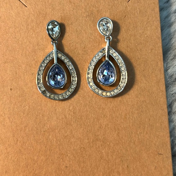 Swarovski Mila Crystal Earrings Pierced Lavender Provence - Picture 5 of 7